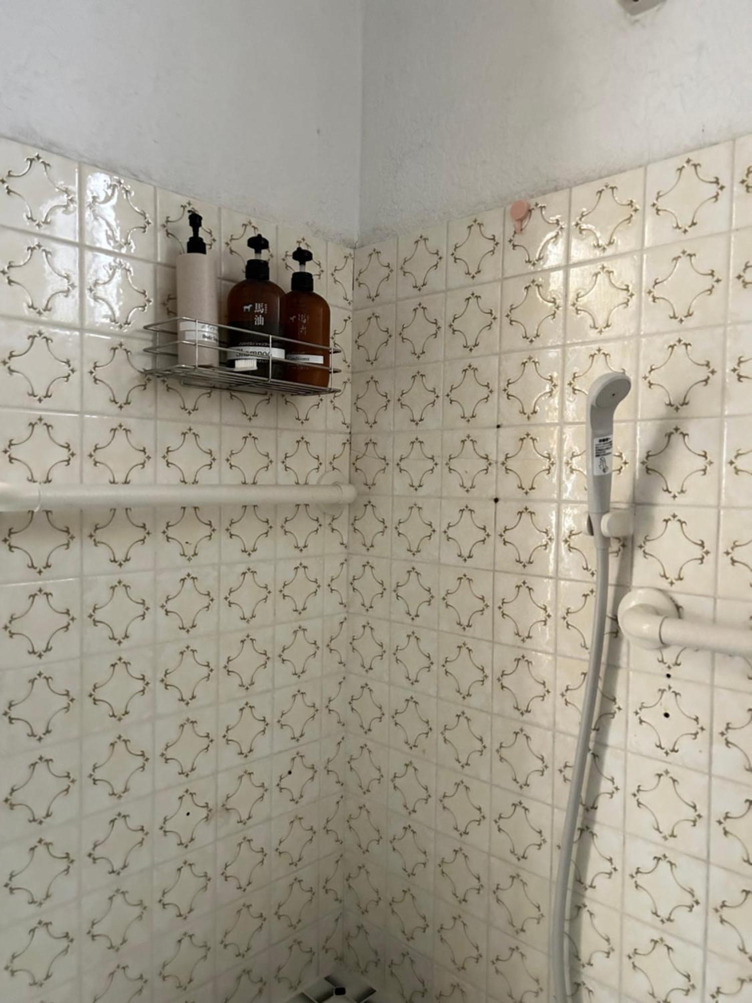 Отель Kix House Waraku III 和楽三号館 Идзумисано Экстерьер фото